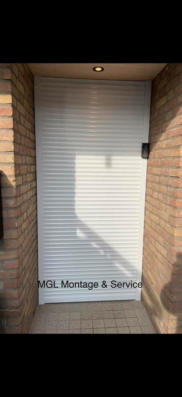 Voordeur rolluik 102x228 beschikbaar voor biedingen