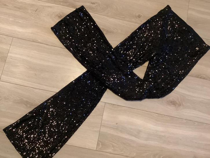 LaDress pailletten flair broek gevoerd model Cannes, Kleding | Dames, Broeken en Pantalons, Zo goed als nieuw, Maat 36 (S), Zwart