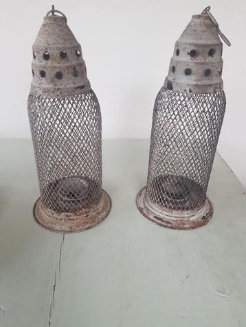 2 brocante waxinelichthouders beschikbaar voor biedingen