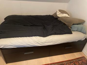 IKEA Malm bedframe met lades - afbeelding 1