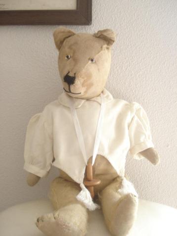 Bloesje... beschikbaar voor biedingen