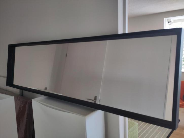 Grote badkamerspiegel/passpiegel met zwarte omlijsting, Huis en Inrichting, Woonaccessoires | Spiegels, Rechthoekig, Ophalen