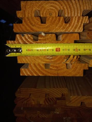 Douglas B-keuze Rhombus profiel planken 27x140x4000mm beschikbaar voor biedingen