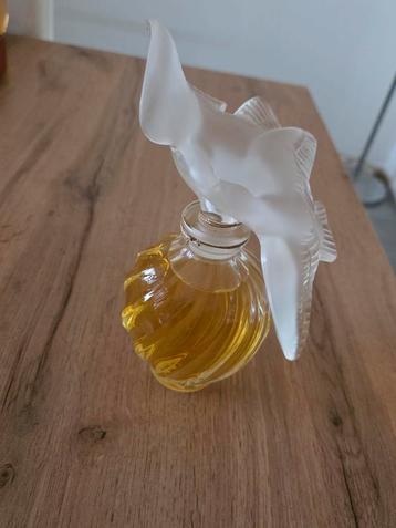 Lalique Factice Parfumfles met glazen stop 20 cm beschikbaar voor biedingen
