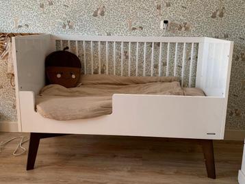 Peuterbed beschikbaar voor biedingen