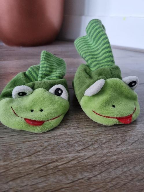 Groene slofjes baby B dept, Kinderen en Baby's, Babykleding | Schoentjes en Sokjes, Zo goed als nieuw, Jongetje of Meisje, Slofjes