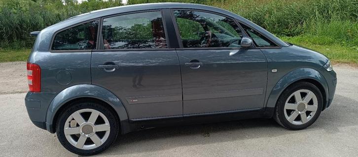 Audi A2 1.4 55KW 2002 Grijs 185292 KM, Auto's, Audi, Particulier, A2, Benzine, B, MPV, Handgeschakeld, Origineel Nederlands, Zilver of Grijs