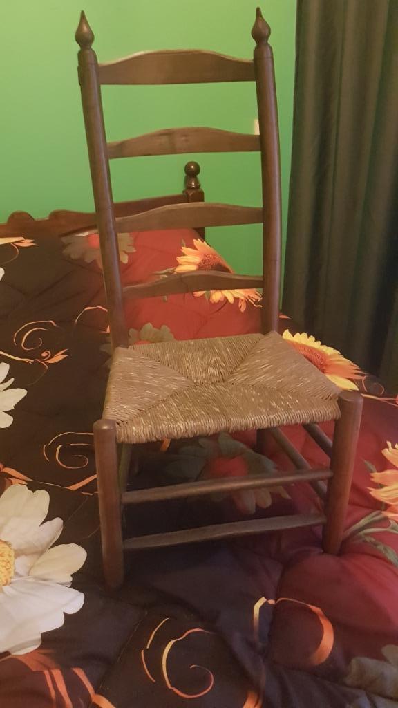 Poppenstoel met Rieten Zitting en Houten Frame., Antiek en Kunst, Antiek | Speelgoed, Verzenden