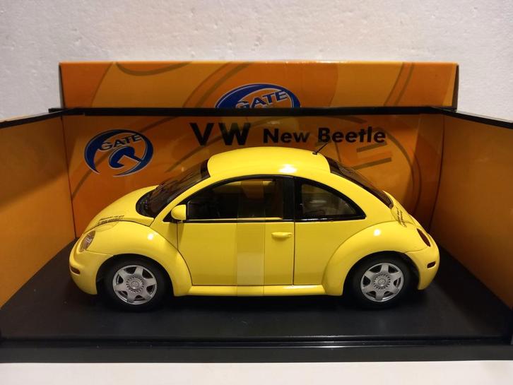 Volkswagen Beetle geel 2000 Gate metal 1:18 KRD, Hobby en Vrije tijd, Modelauto's | 1:18, Zo goed als nieuw, Auto, Overige merken