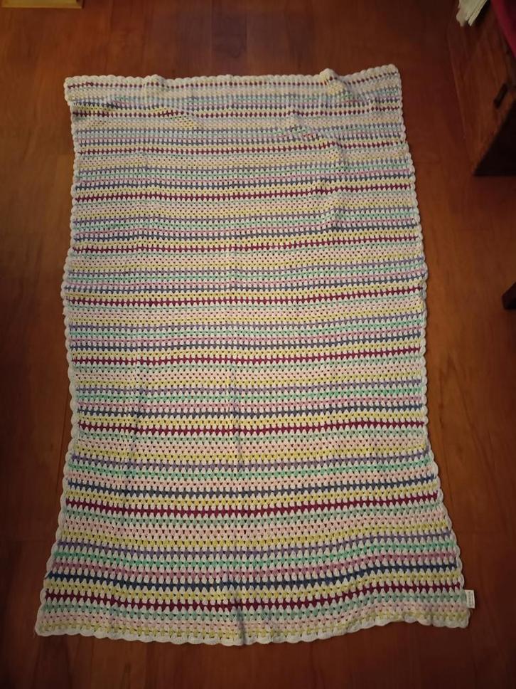 Gehaakte Sprei - Nieuw - 100x170cm, Huis en Inrichting, Woonaccessoires | Plaids en Woondekens, Ophalen of Verzenden