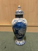 Antieke vaas met deksel delfts blauw molen maestricht h35, Ophalen