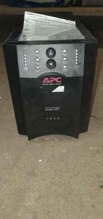 apc smart 1000 ups met nieuwe accu's, Ophalen of Verzenden, Gebruikt