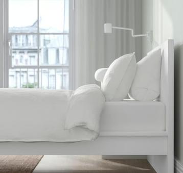 MALM Bedframe Ikea 90x200cm incl lattebodems - afbeelding 1