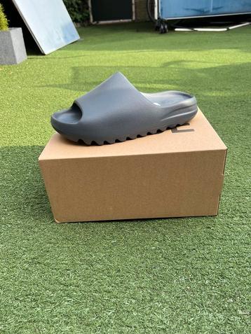 Yeezy slide Slate Grey - Maat 47