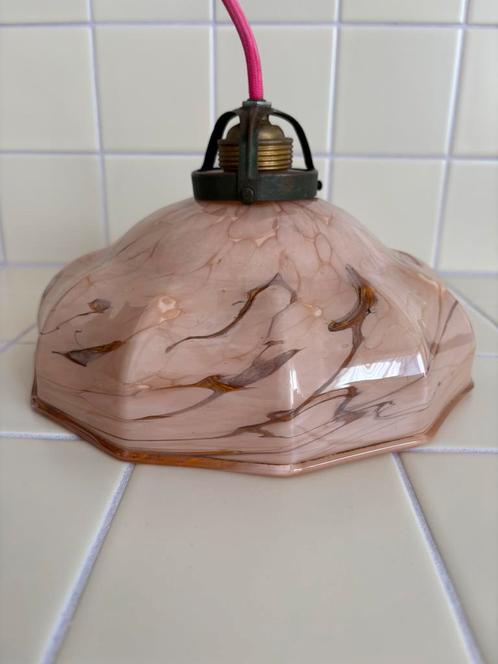 Antieke hanglamp | roze gemarmerde lamp | art deco lamp, Antiek en Kunst, Antiek | Lampen, Ophalen of Verzenden