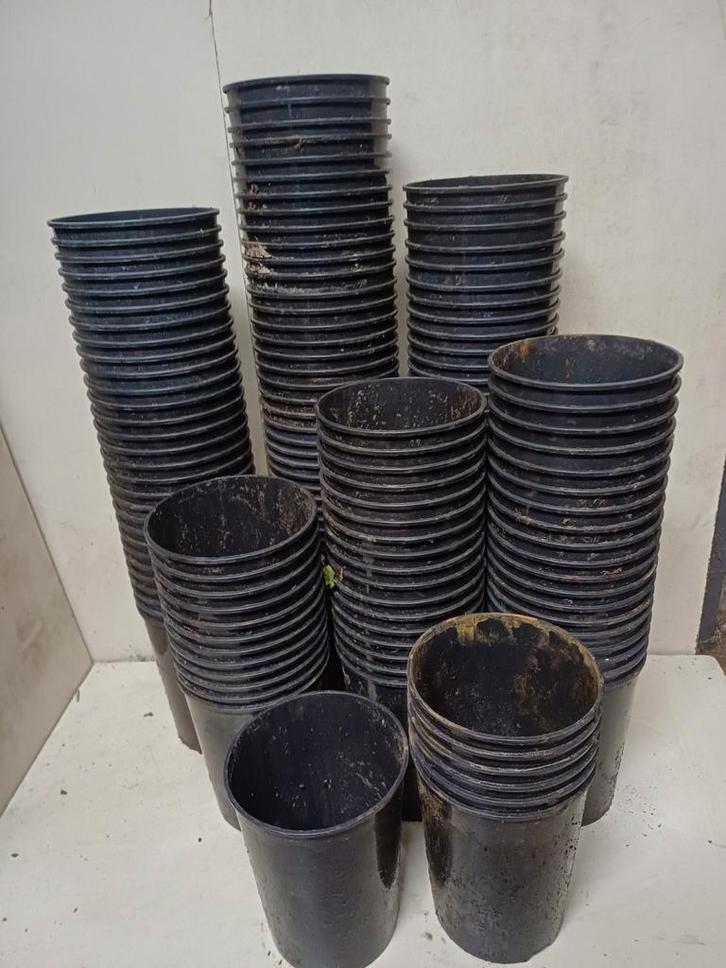 Hoge kweekpotten 3 liter, Tuin en Terras, Bloempotten, Gebruikt, Kunststof, Minder dan 40 cm, Minder dan 25 cm, Rond, Ophalen of Verzenden