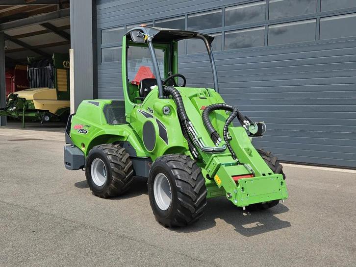 Avant 755i Rental mini-shovel (bj 2024), Zakelijke goederen, Machines en Bouw | Kranen en Graafmachines, Wiellader of Shovel