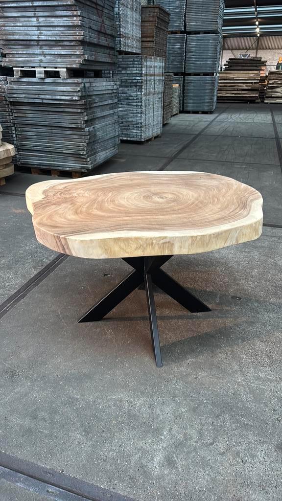 Ronde Suar eettafel uit 1 stuk met boomstamkant, Huis en Inrichting, Tafels | Eettafels, Zo goed als nieuw, 100 tot 150 cm, 100 tot 150 cm
