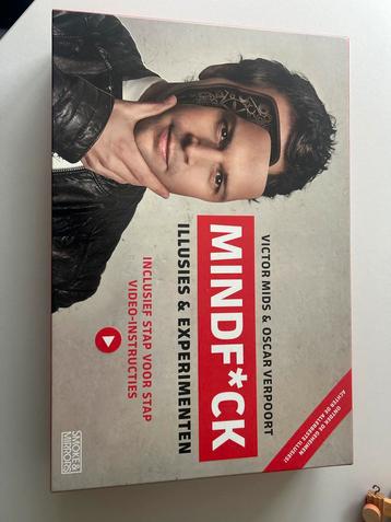 Victor Mids Goocheldoos beschikbaar voor biedingen