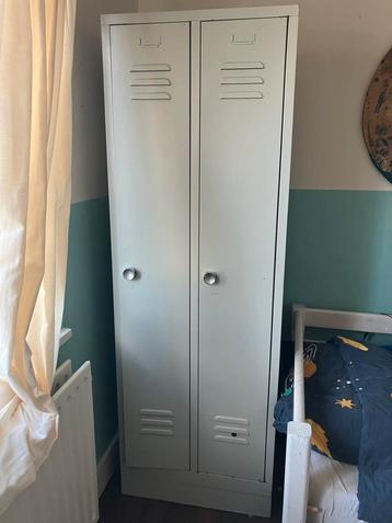 Toffe vintage locker kast, grijs beschikbaar voor biedingen