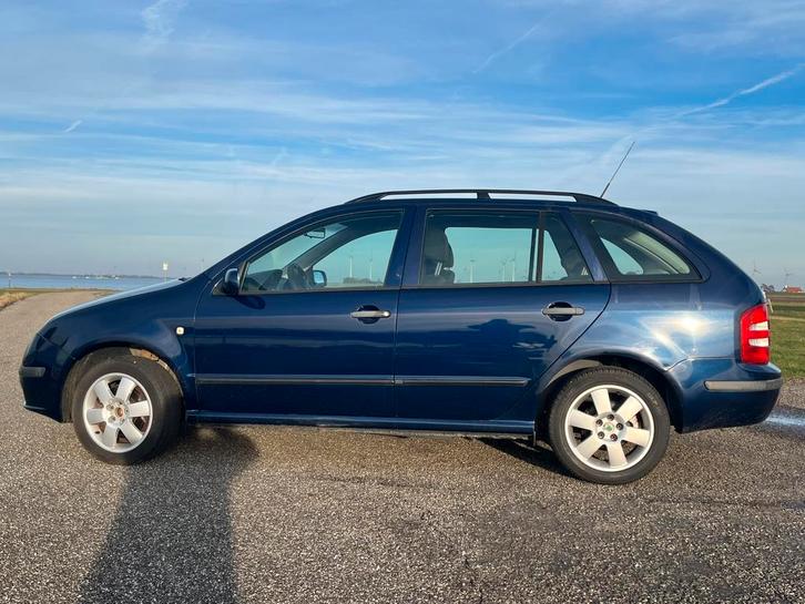 Skoda Fabia 2.0 Combi 115pk airco cruisse enz lees tekst, Auto's, Skoda, Particulier, Fabia, ABS, Airbags, Airconditioning, Boordcomputer