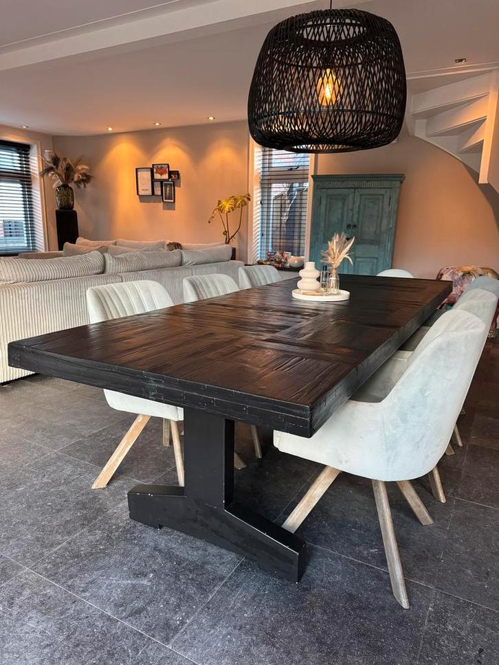 Zwarte houten eettafel, Huis en Inrichting, Tafels | Eettafels, Gebruikt, 100 tot 150 cm, 200 cm of meer, Rechthoekig, Ophalen