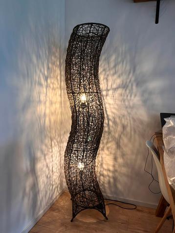Set van 2 Rotan Lampen beschikbaar voor biedingen