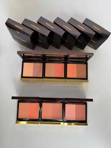Tom Ford Shade & Illuminate Blush Duo beschikbaar voor biedingen