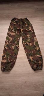 Goretex regenbroek defensie woodland camouflage Landmacht, Verzamelen, Militaria | Algemeen, Ophalen, Landmacht, Nederland, Kleding of Schoenen