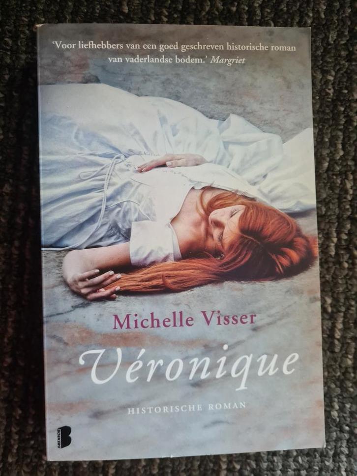 Véronique - Michelle Visser, Boeken, Historische romans, Zo goed als nieuw, Ophalen of Verzenden