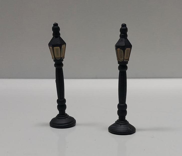 Poppenhuis lantaarns 2 stuks,Kijk, Kies en Koop!, Verzamelen, Poppenhuizen en Toebehoren, Gebruikt, Decoratie, Ophalen of Verzenden