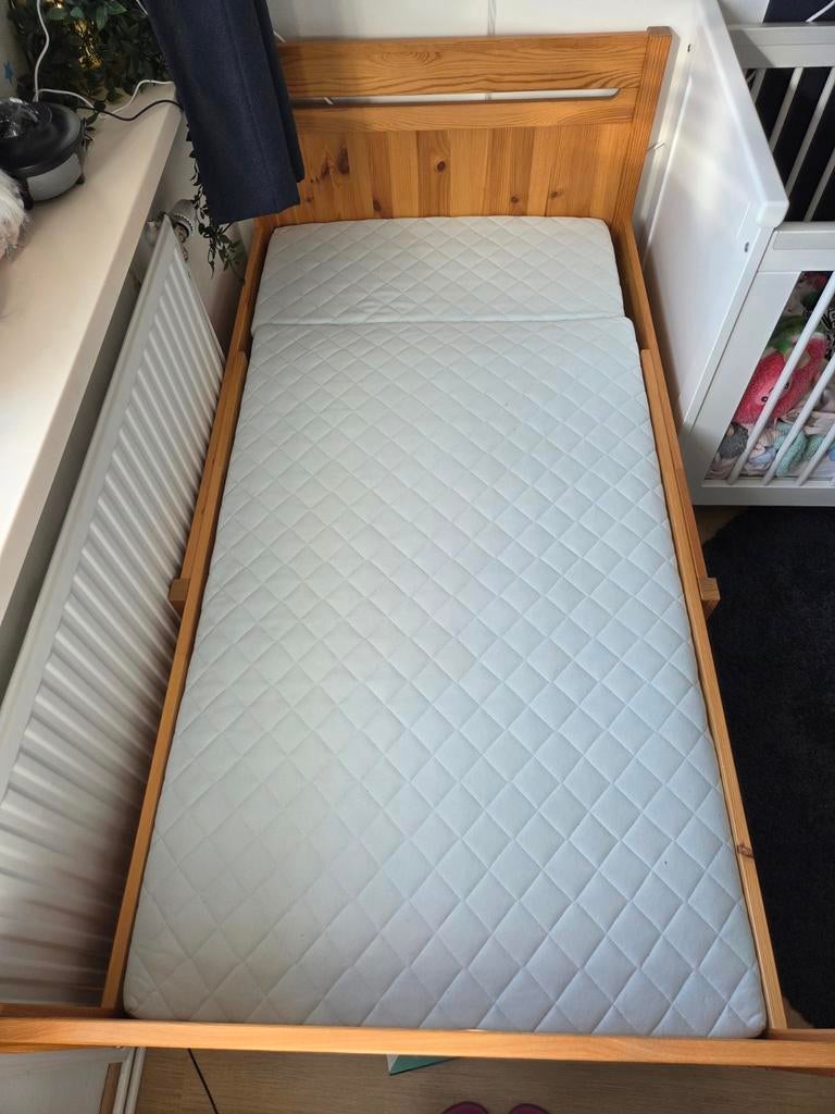 Leuk kleuterbedje met lattenbodem, Ophalen, Gebruikt, 70 tot 85 cm, Lattenbodem