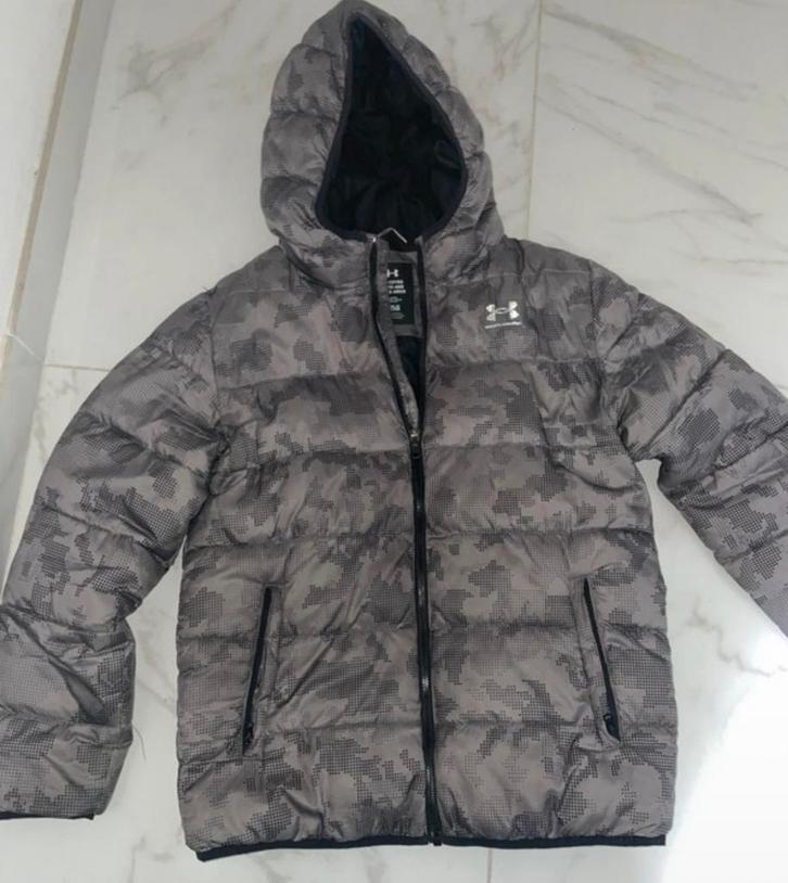 Under Armour kinder Winterjas 12/13 jaar, Kinderen en Baby's, Kinderkleding | Maat 164, Gebruikt, Jongen of Meisje, Jas, Ophalen of Verzenden