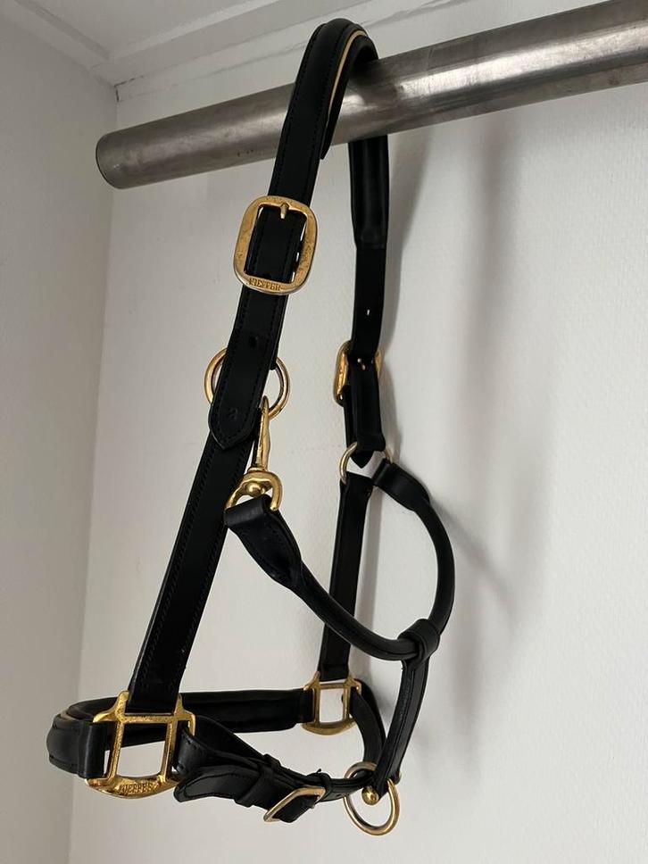 Leren halsters verschillende maten, Dieren en Toebehoren, Paarden en Pony's | Hoofdstellen en Tuigage, Zo goed als nieuw, Overige soorten