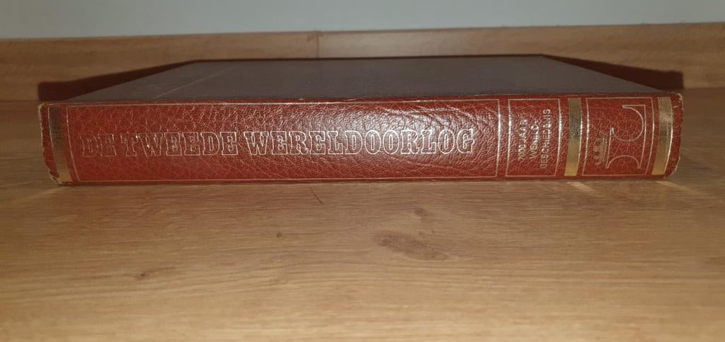 Boek tweede wereldoorlog lekturama, Boeken, Ophalen of Verzenden, Voor 1940, Zo goed als nieuw, Algemeen