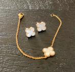Van cleef set armband oorbellen Goud parelmoer, Sieraden, Tassen en Uiterlijk, Armbanden, Ophalen of Verzenden, Zo goed als nieuw