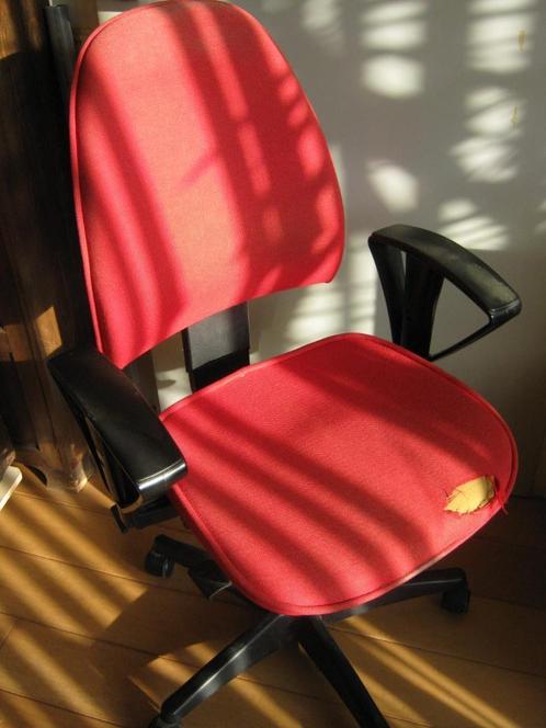Luxe Kinnarps 6000 Bureaustoel voor een weggeefprijs!!!, Huis en Inrichting, Bureaustoelen, Gebruikt, Bureaustoel, Rood, Ergonomisch