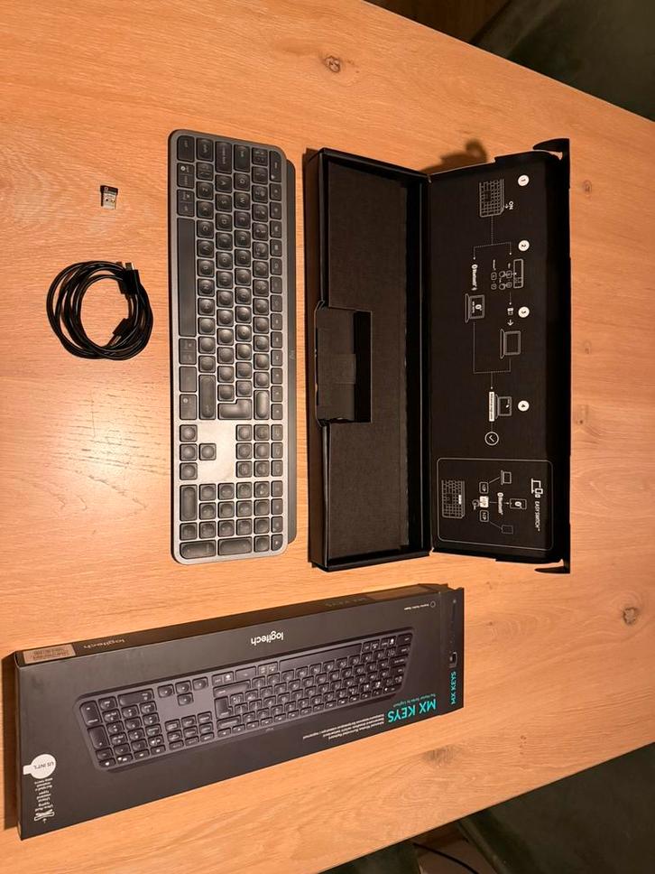 Logitech mx keys draadloos toetsenbord, Computers en Software, Toetsenborden, Gebruikt, Qwerty, Draadloos, Multimediatoetsen, Ophalen of Verzenden
