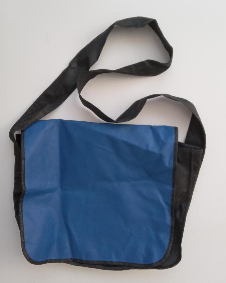 Lichtgewicht schoudertas, nieuw, Sieraden, Tassen en Uiterlijk, Tassen | Damestassen, Nieuw, Schoudertasje, Blauw, Verzenden