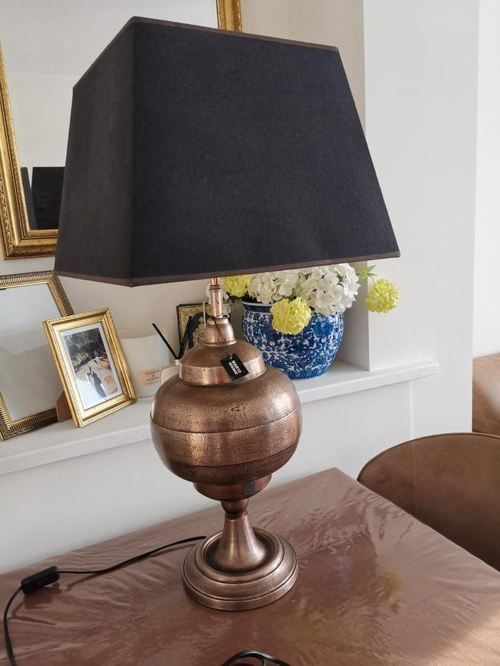 Mar10 tafellamp 2 stuks Aida koper met zwarte kap, Huis en Inrichting, Lampen | Tafellampen, Zo goed als nieuw, 75 cm of meer