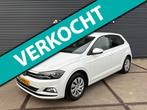 Volkswagen Polo 1.0 TSI Comfortline PARKEER SENSOREN/ NAVI, Voorwielaandrijving, Gebruikt, 95 pk, Met garantie (alle)