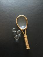 Swarovski miniatuur tennisracket met 3 tennisballen, Verzamelen, Swarovski, Ophalen of Verzenden, Zo goed als nieuw, Figuurtje