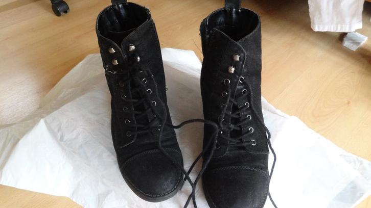 LEUKE laarsjes , maat 42 , IZGS , merk Graceland , met GRATI, Kleding | Dames, Schoenen, Gedragen, Lage of Enkellaarzen, Zwart