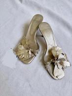 Vintage Celine Bloemen Hakken, Kleding | Dames, Ophalen of Verzenden, Gedragen, Overige kleuren, Schoenen met lage hakken