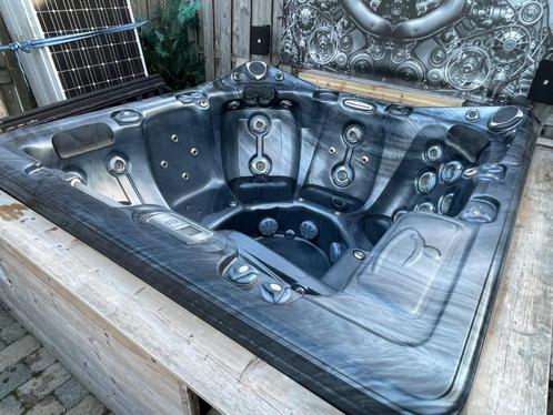 Luxe Jacuzzi – Dynasty Spa Excalibur Camelot – 6 Persoons, Tuin en Terras, Bubbelbaden en Hottubs, Gebruikt, Vast, Filter, Ophalen