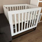 Cabino box wit 80x100 cm met zwart metalen frame, Kinderen en Baby's, Ophalen, Zo goed als nieuw, Rechthoekig, In hoogte verstelbaar