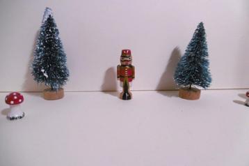 Notenkraker poppenhuis miniatuur kerst notenkrakers pop beschikbaar voor biedingen
