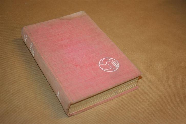 Neerlands voetbalglorie. Emmenes. 1949., Boeken, Sportboeken, Gelezen, Watersport en Hengelsport, Ophalen of Verzenden