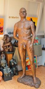 Levensgroot beeld mannelijk naakt, Ophalen