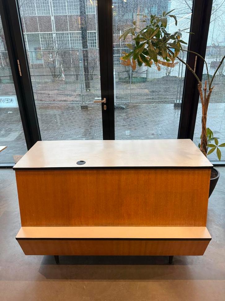 Vintage jaren 60 balie/bureau, Huis en Inrichting, Bureaus, Gebruikt, Stabureau, Ophalen